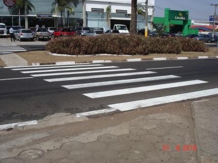 VEREADOR SEGURA APRESENTOU REQUERIMENTO, PEDINDO A PINTURA NA SINALIZAÇÃO DA AVENIDA DR. LUCIANO PACHECO DE ALMEIDA PRADO NETO.